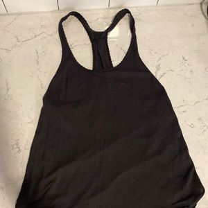 Lululemon top